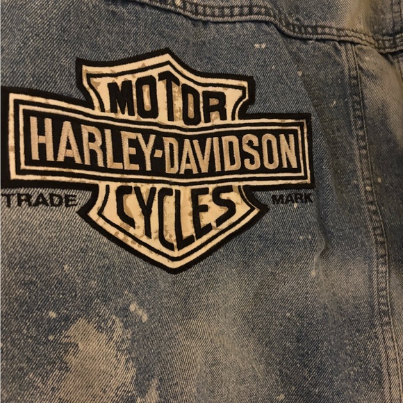 Vintage Harley-Davidson Light Blue Denim Jacket - Picture 2 of 11